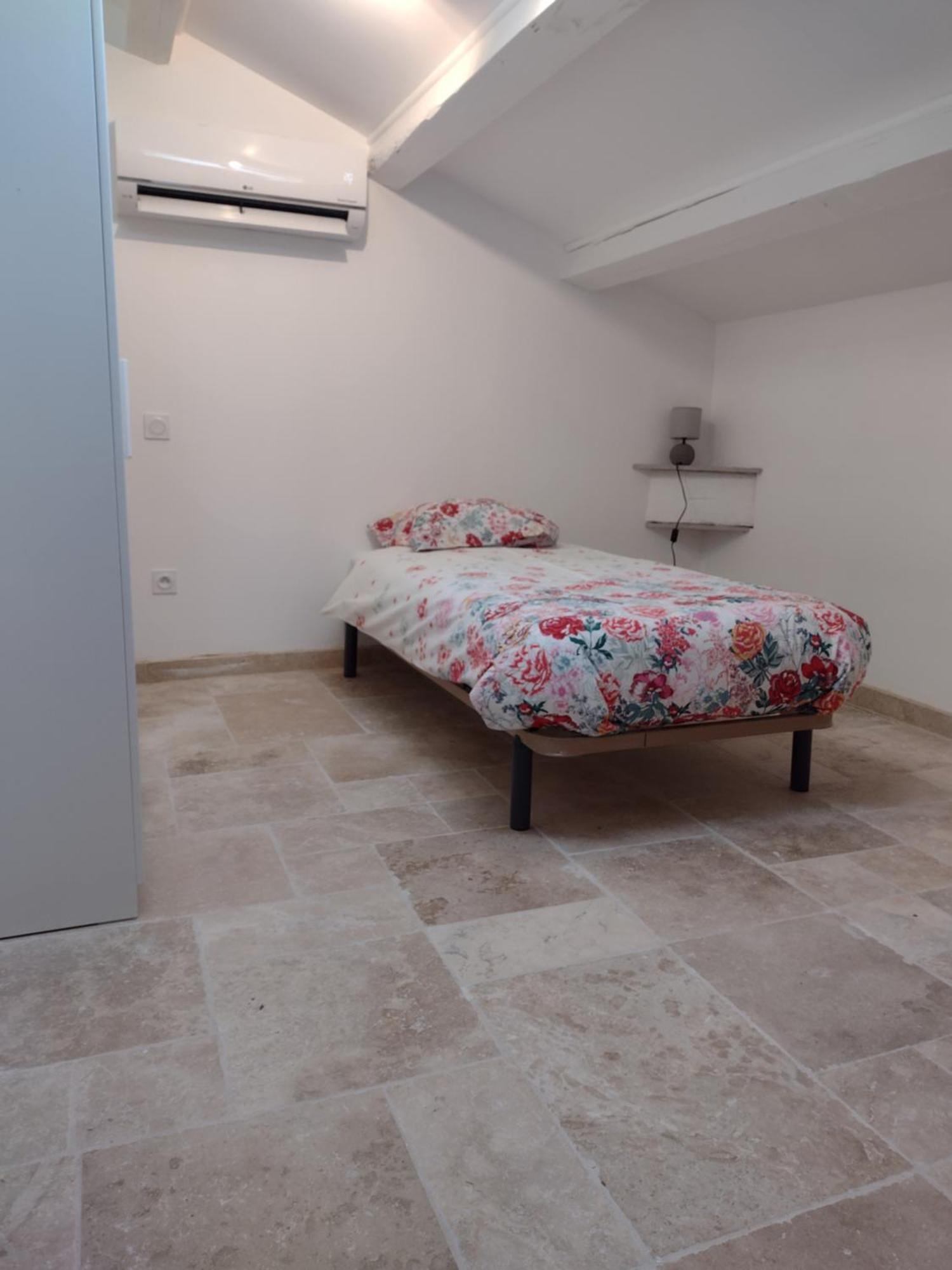 Les Gites Du Lauzon Montsegur-sur-Lauzon Room photo